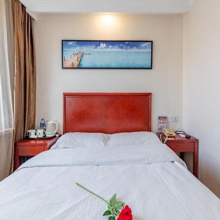Greentree Inn Liaoning Dalian Development Zone Jinma Road Pedestrian Street Express Hotel Εξωτερικό φωτογραφία
